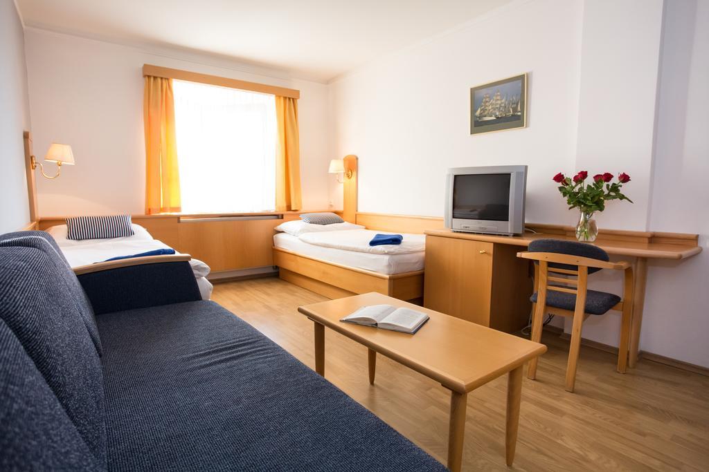 Hotel Laguna Budweis Zimmer foto