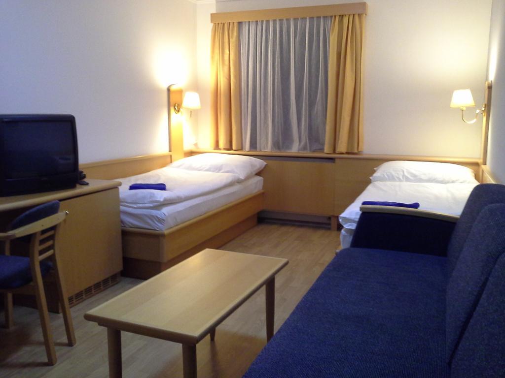 Hotel Laguna Budweis Zimmer foto